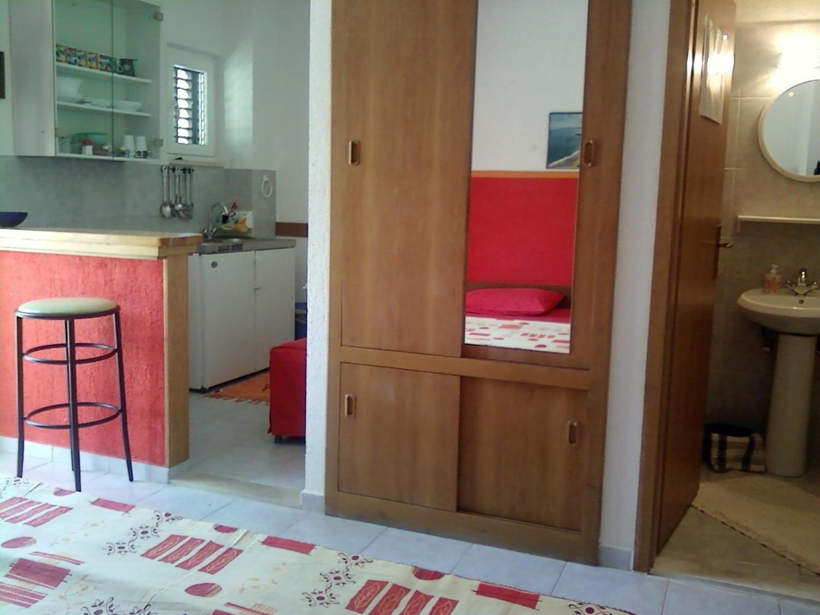 Rooms & Studio Villa Tatjana Supetar Buitenkant foto