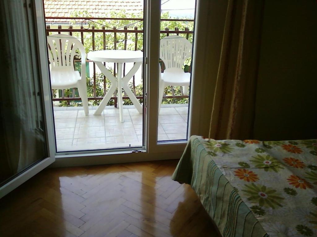 Rooms & Studio Villa Tatjana Supetar Buitenkant foto